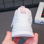 أحذية رياضية كاجوال مريحة بلون موحد للفتيات